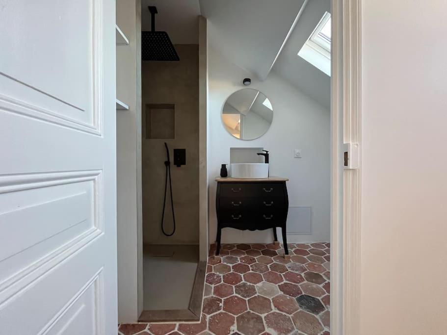 Sur Les Toits De Fontainebleau - Hypercentre Apartment Ngoại thất bức ảnh